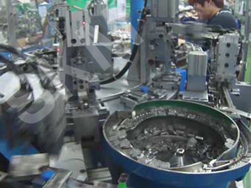 電腦連接器自動機(jī)